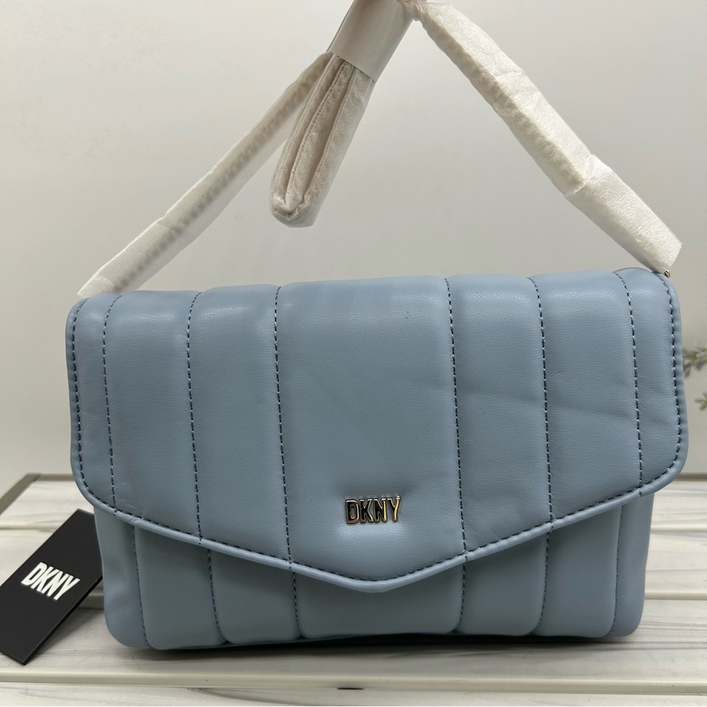 DKNY Lexington Quilted Small Crossbody gold Chain Clutch in blue 02509 NEW